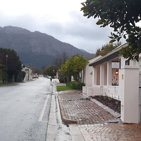 Petit Ermitage Bed & Breakfast Franschhoek Exterior foto